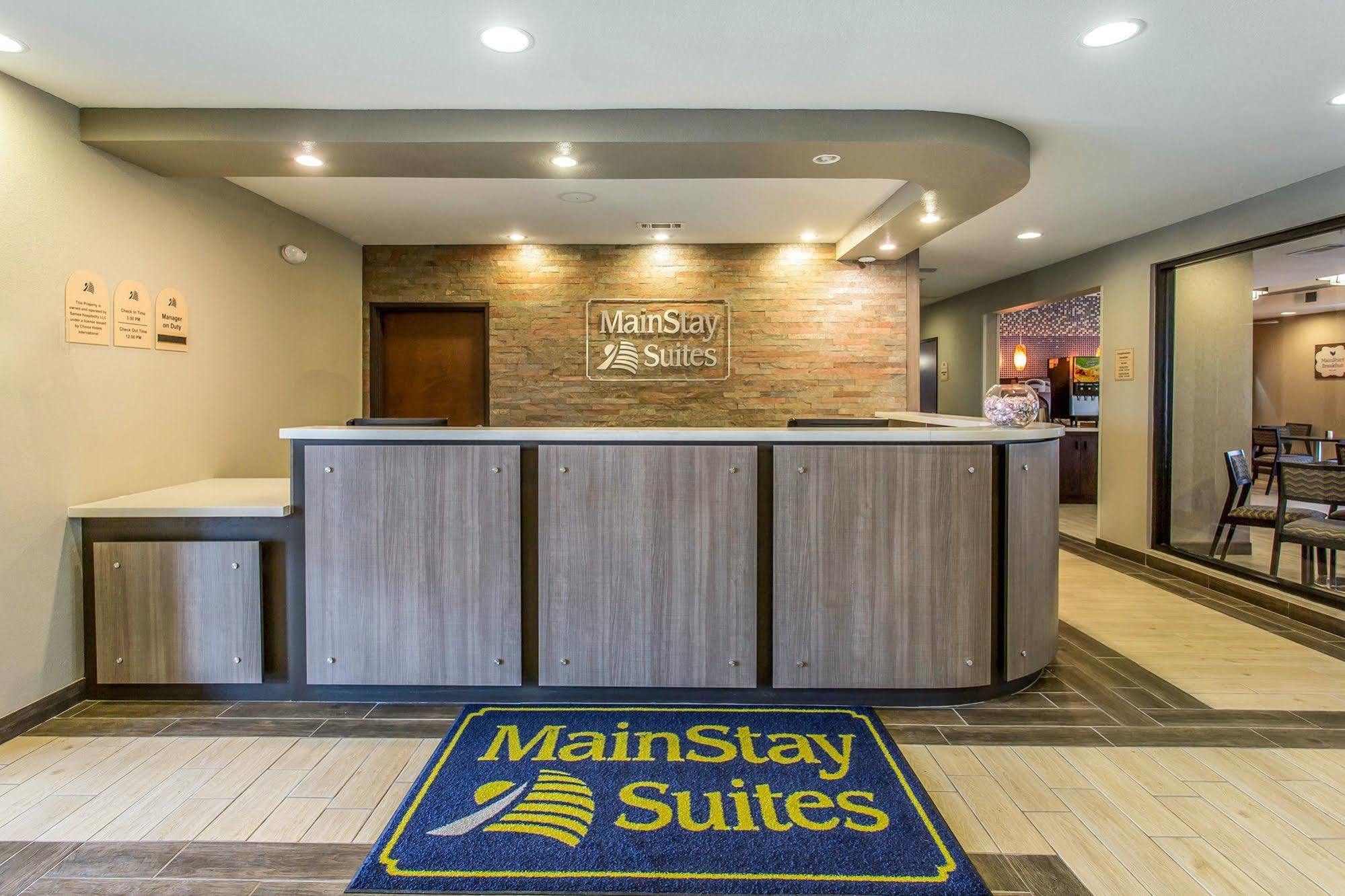 Mainstay Suites Midland Exteriör bild